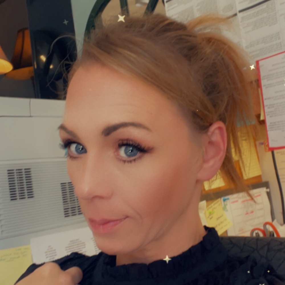 Meet your Posher, Andrea